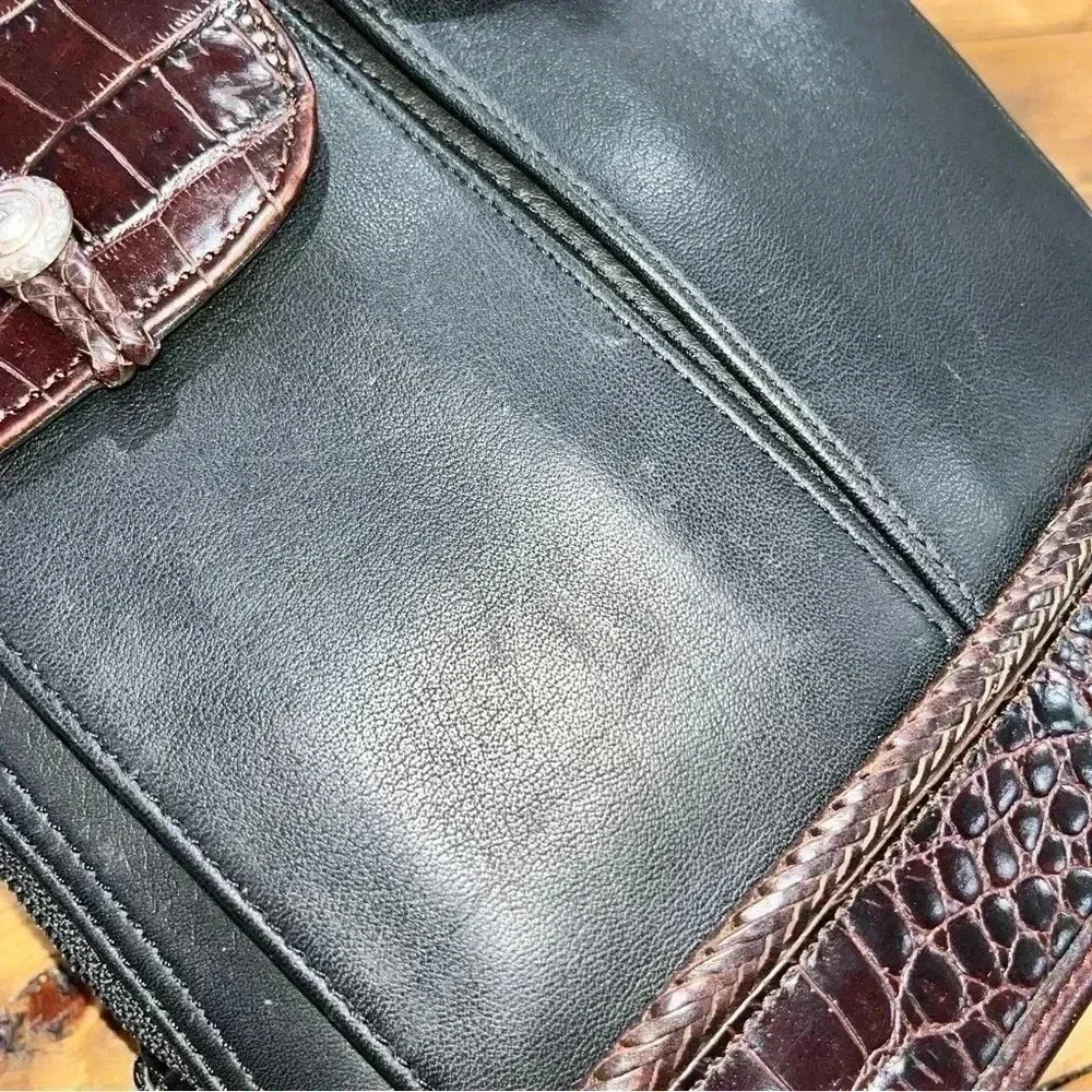 Brighton vintage one world shoulder bag In awesome condition